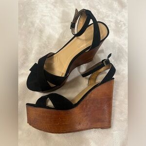 BAMBOO women’s black suede strappy heels